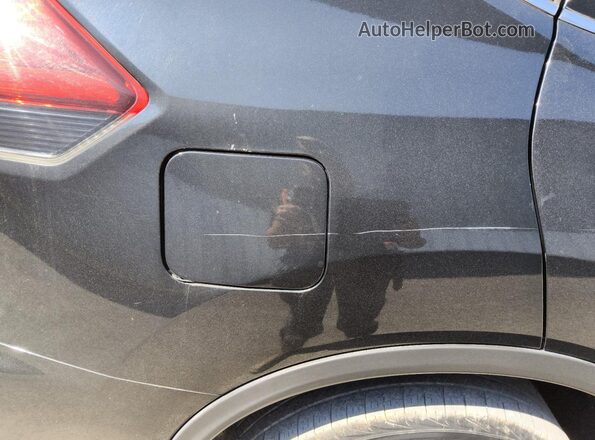 KNMAT2MV7JP579817 2018 NISSAN ROGUE Black 