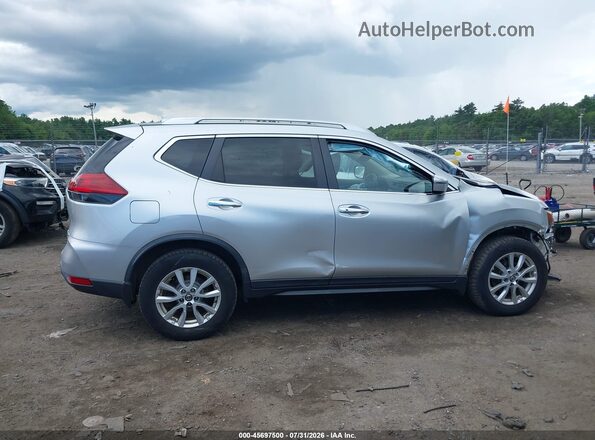 KNMAT2MV7JP614422 2018 NISSAN ROGUE Серебряный Панорамный вид салона 360°