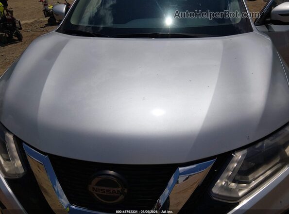 KNMAT2MV7LP542043 2020 NISSAN ROGUE Silver Դիմացի տեսք
