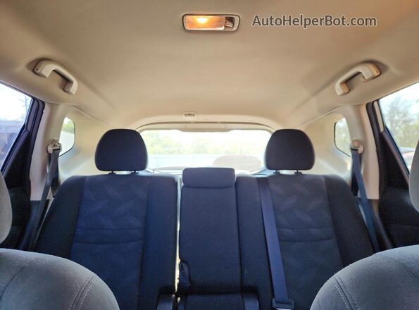 KNMAT2MV8GP609559 2016 NISSAN ROGUE Gray Rear seats view