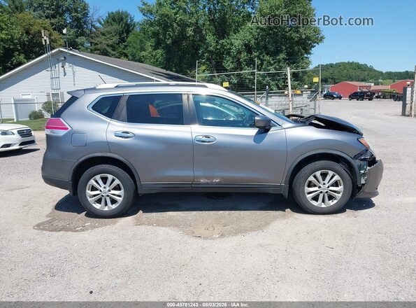 KNMAT2MV8GP648295 2016 NISSAN ROGUE Gray Widok wnętrza z tyłu