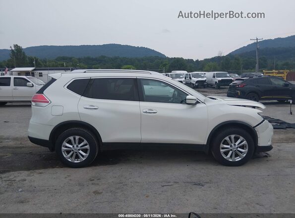 KNMAT2MV8GP734710 2016 NISSAN ROGUE White Rear interior view