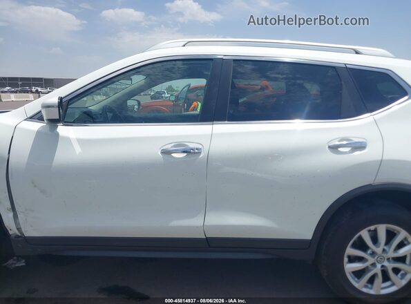KNMAT2MV8HP524285 2017 NISSAN ROGUE White Սալոնի 360 աստիճան տեսք