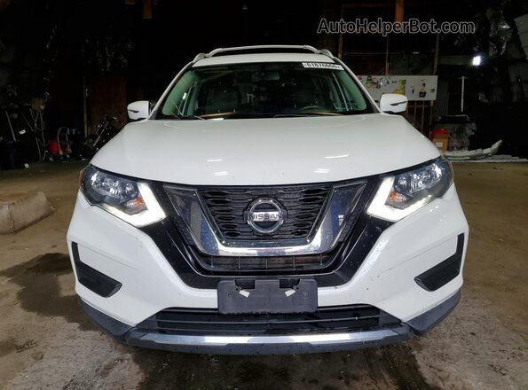 KNMAT2MV8HP544889 2017 NISSAN ROGUE White Widok z przodu