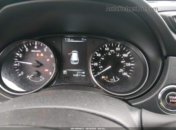 KNMAT2MV8HP569226 2017 NISSAN ROGUE Черный Вид задних сидений