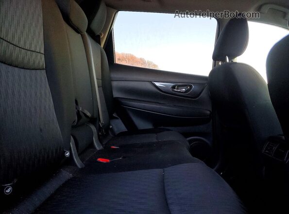 KNMAT2MV8HP581182 2017 NISSAN ROGUE White უკანა სალონის ხედი