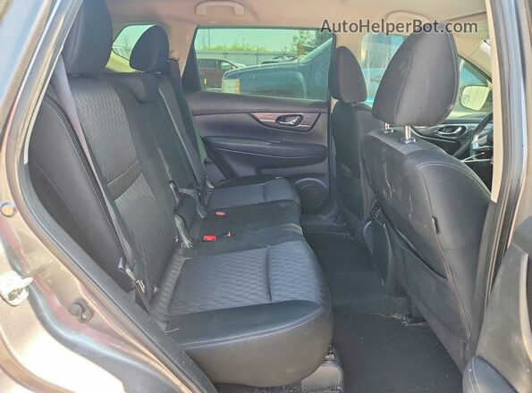 KNMAT2MV8HP588150 2017 NISSAN ROGUE Gray უკანა სალონის ხედი