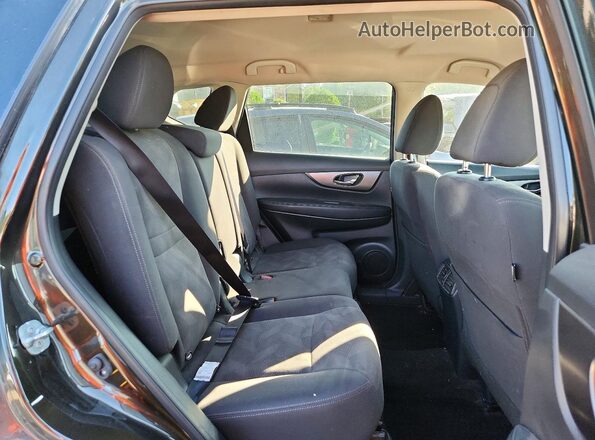 KNMAT2MV9GP635023 2016 NISSAN ROGUE Green Vista interior trasera