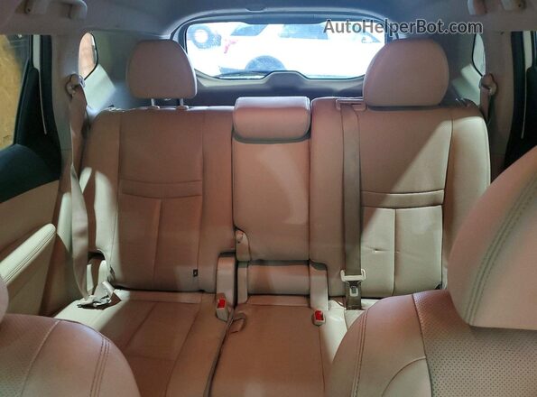 KNMAT2MV9GP712134 2016 NISSAN ROGUE White Rear seats view