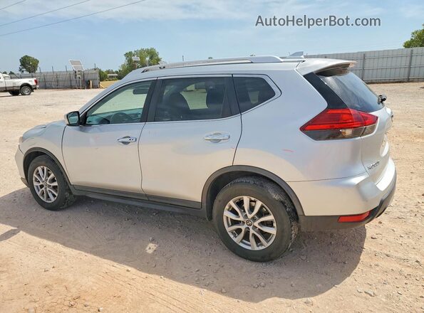 KNMAT2MV9HP540799 2017 NISSAN ROGUE Серебряный Задняя левая четверть