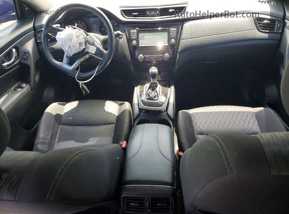 KNMAT2MV9HP567663 2017 NISSAN ROGUE Черный Вид панели приборов