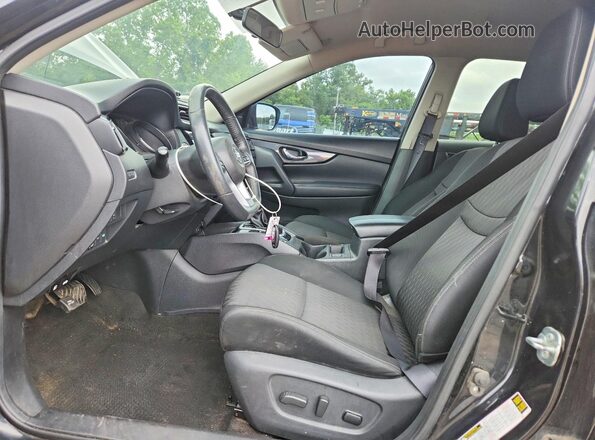 KNMAT2MV9HP588576 2017 NISSAN ROGUE Black Front interior view