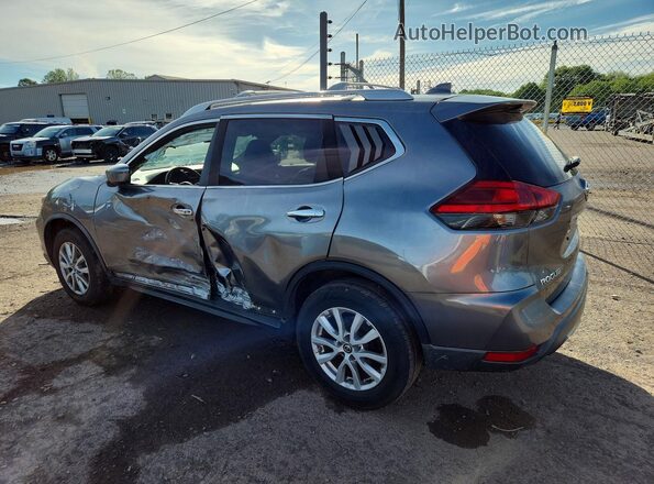KNMAT2MV9HP592594 2017 NISSAN ROGUE Silver Задня ліва чверть