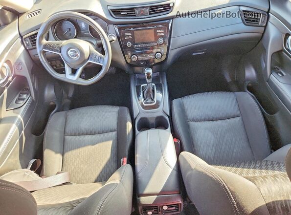 KNMAT2MV9HP592594 2017 NISSAN ROGUE Silver Вид панелі приладів