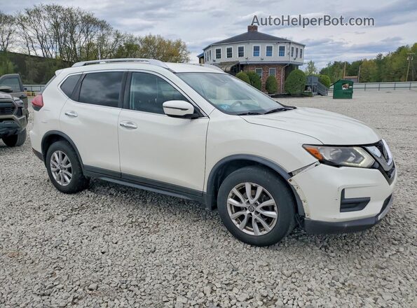 KNMAT2MV9KP520561 2019 NISSAN ROGUE Белый Передняя правая четверть