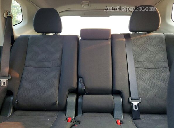 KNMAT2MVXGP649951 2016 NISSAN ROGUE Серебряный Вид задних сидений