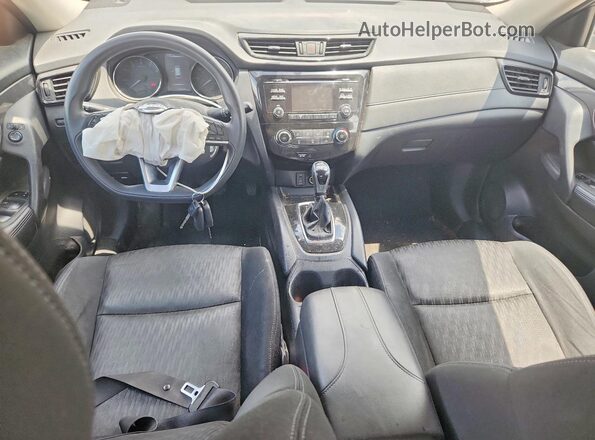KNMAT2MVXHP516589 2017 NISSAN ROGUE Серый Вид панели приборов