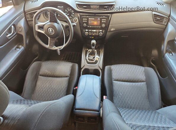 KNMAT2MVXHP602307 2017 NISSAN ROGUE Blue Dashboard view
