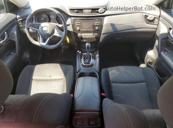 KNMAT2MVXHP618992 2017 NISSAN ROGUE Серый Вид панели приборов