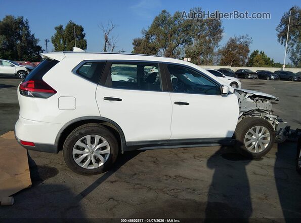 KNMAT2MVXJP501547 2018 NISSAN ROGUE White Սալոնի հետևի տեսք