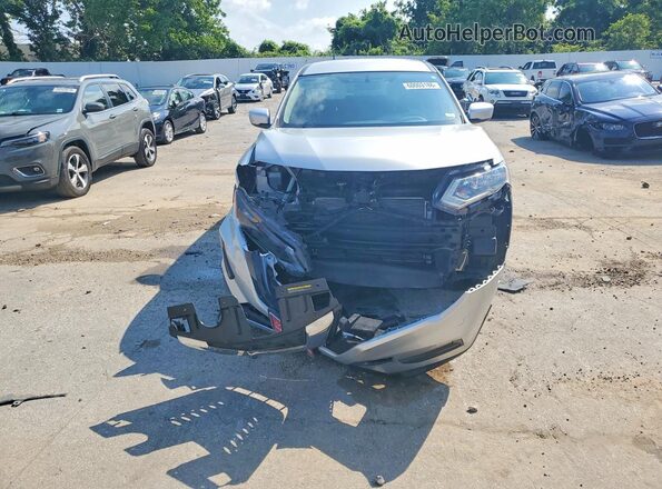 KNMAT2MVXJP512984 2018 NISSAN ROGUE Серебряный Вид спереди