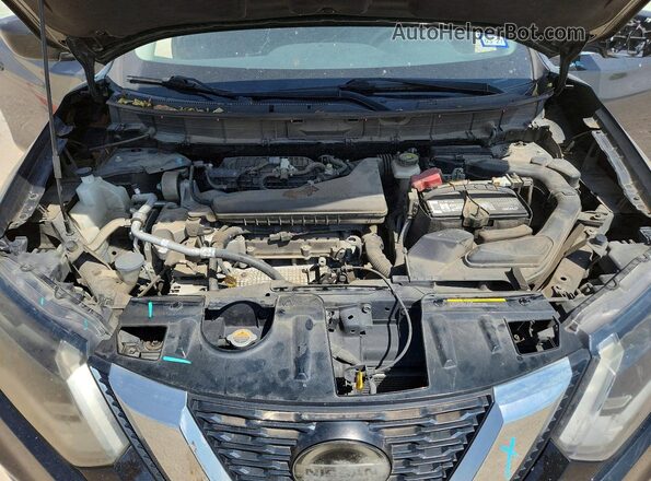 KNMAT2MVXJP516033 2018 NISSAN ROGUE Black Widok wnętrza z tyłu