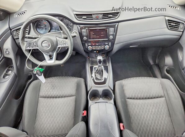 KNMAT2MVXJP531440 2018 NISSAN ROGUE White Vista del salpicadero