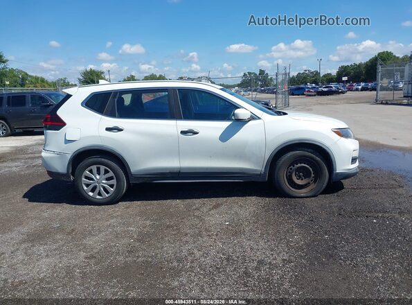 KNMAT2MVXJP554068 2018 NISSAN ROGUE White Rear interior view