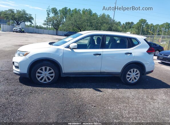 KNMAT2MVXJP554068 2018 NISSAN ROGUE White 360 interior view