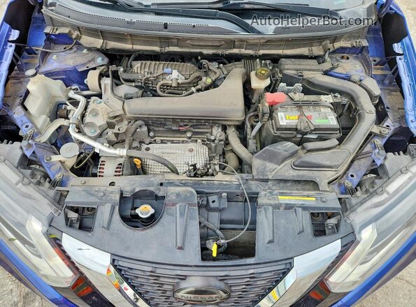 KNMAT2MVXJP577754 2018 NISSAN ROGUE Blue Rear interior view