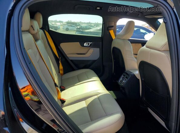 LPSED3KA6ML015665 2021 POLESTAR 2 Black Rear seats view