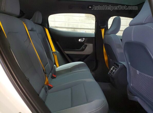 LPSED3KA9NL059290 2022 POLESTAR 2 White Vista de los asientos traseros