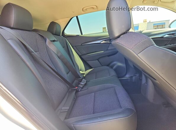 LRBAZLR41PD025198 2023 BUICK ENVISION White Widok tylnych siedzeń