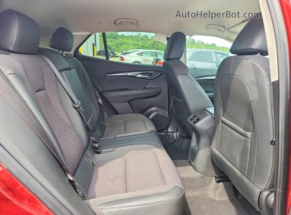 LRBAZLR47PD039770 2023 BUICK ENVISION Red Vista interior trasera
