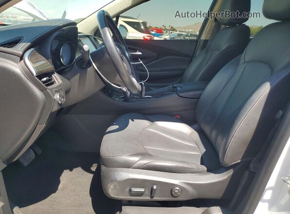 LRBFX1SA7JD082139 2018 BUICK ENVISION White Սալոնի դիմացի տեսք