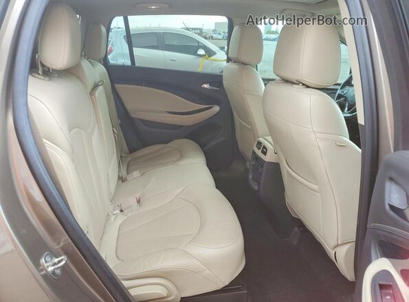 LRBFX1SA8JD007207 2018 BUICK ENVISION Tan Vista interior trasera