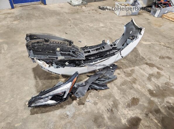 LRBFX3SX6KD033581 2019 BUICK ENVISION White VIN կոդի պիտակի տեսք