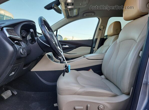 LRBFXBSA1LD069444 2020 BUICK ENVISION Gray Vista interior delantera