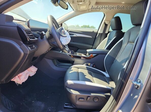 LRBFZLE46SD035729 2025 BUICK ENVISION Silver Front interior view