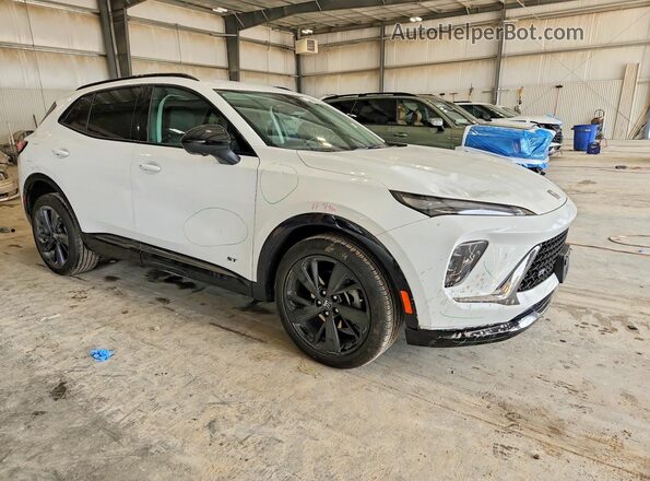 LRBFZLE4XSD037807 2025 BUICK ENVISION White Передня права чверть