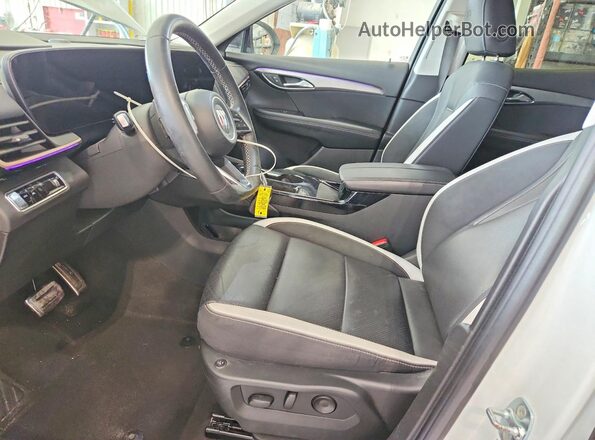LRBFZLE4XSD037807 2025 BUICK ENVISION White Вид салону спереду