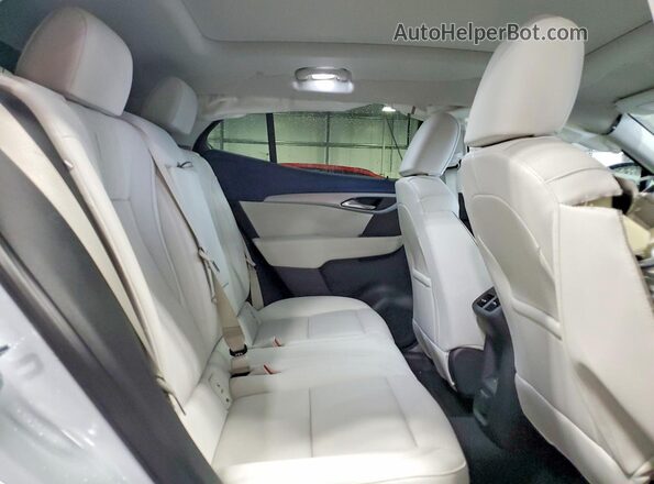 LRBFZME43SD090967 2025 BUICK ENVISION White Սալոնի հետևի տեսք