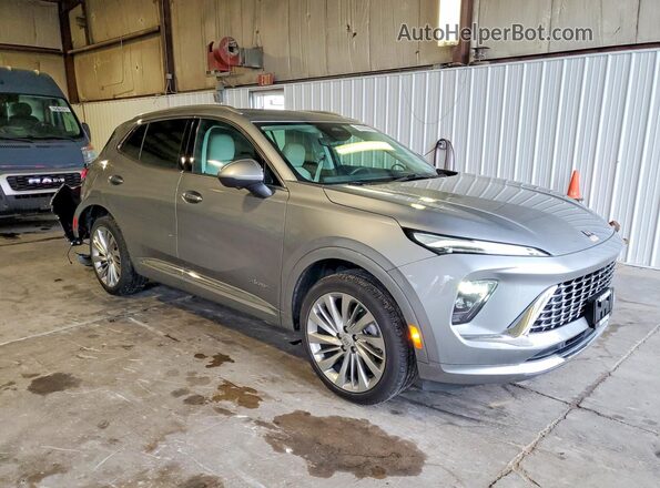 LRBFZME4XSD036856 2025 BUICK ENVISION Silver Front right