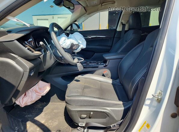 LRBFZNR40PD016980 2023 BUICK ENVISION Белый Вид салона спереди