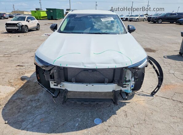 LRBFZNR4XPD024388 2023 BUICK ENVISION White Front view