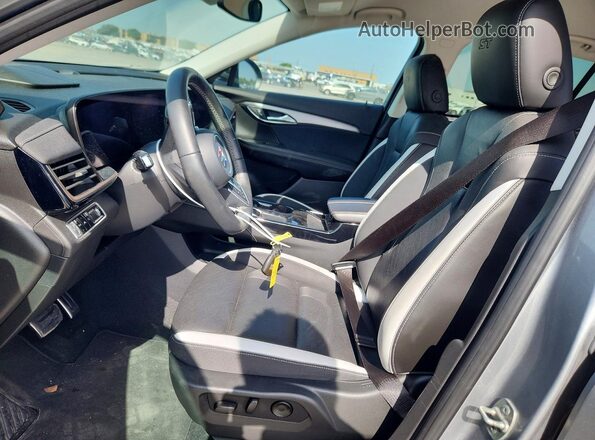 LRBFZPE42RD059611 2024 BUICK ENVISION Gray Front interior view