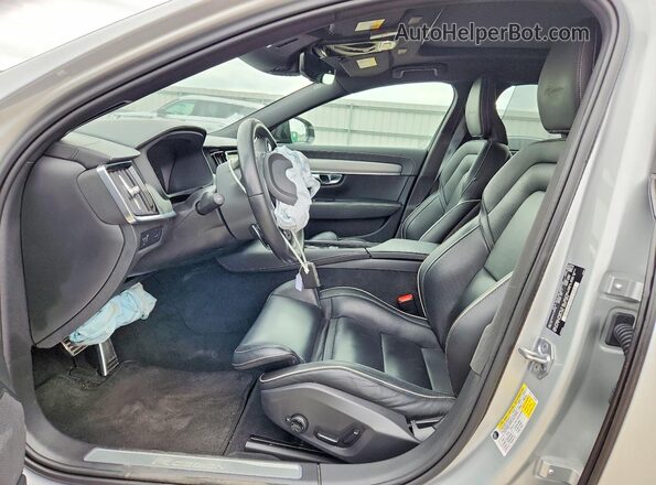 LVYA22MT4LP150793 2020 VOLVO S90 Белый Вид салона спереди
