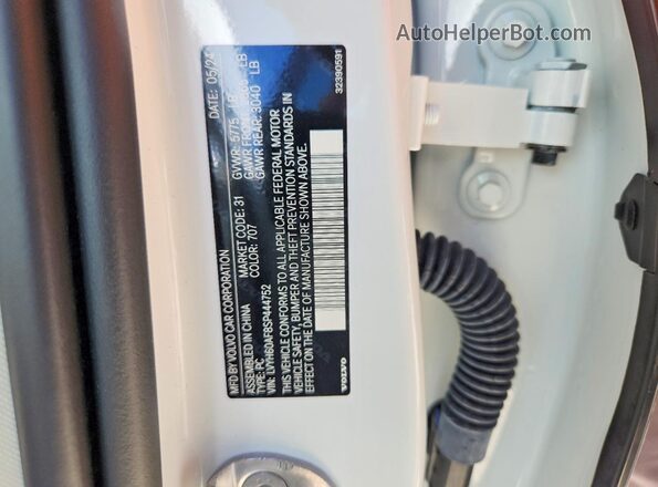 LVYH60AF8SP444752 2025 VOLVO S90 White Շարժիչի բաժամունքի տեսք