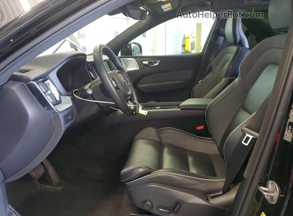 LYV062RX3PB242742 2023 VOLVO XC60 Black Вид салону спереду