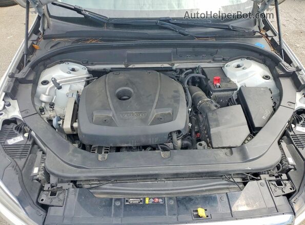 LYV102DL4KB296926 2019 VOLVO XC60 White Vista interior trasera